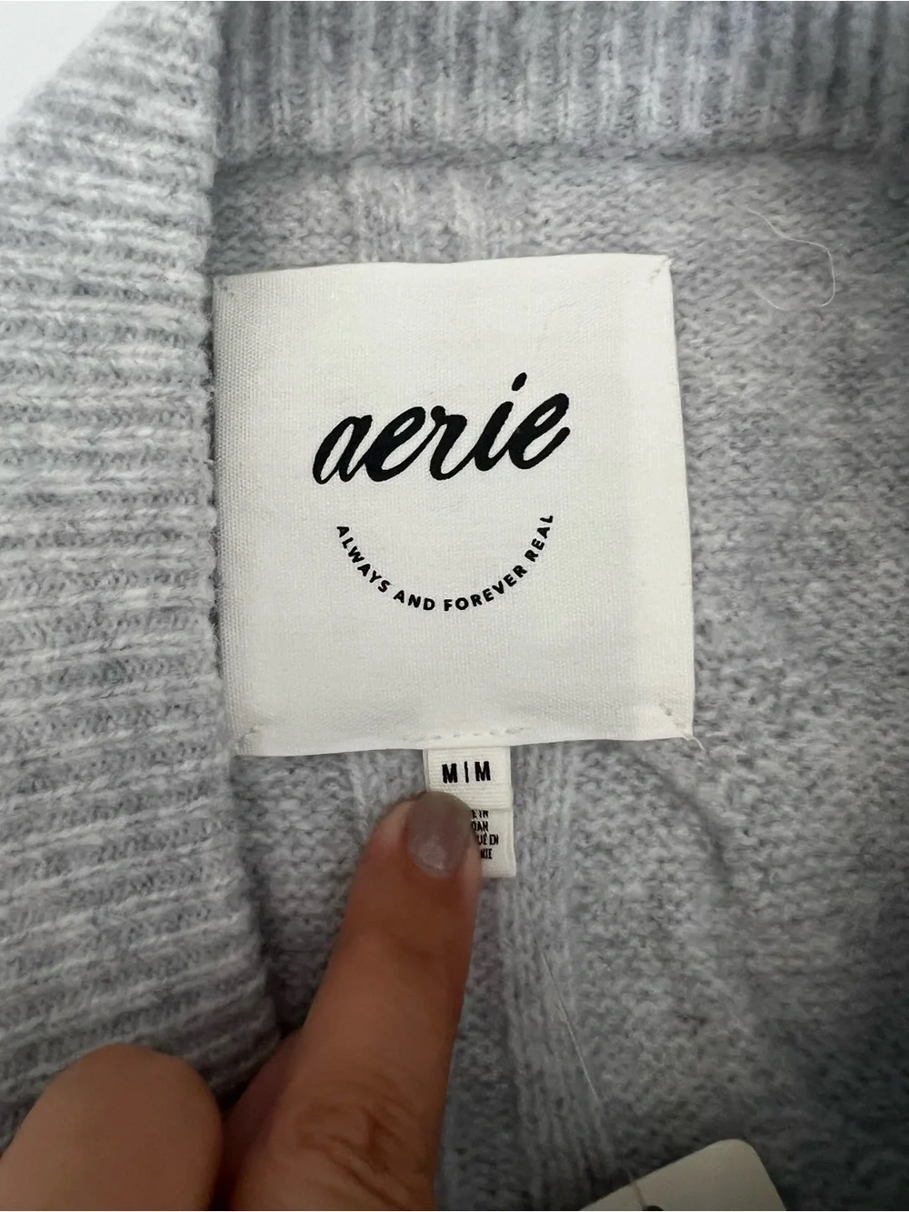 Aerie Light Gray Cable Knit Faux Pearl Beaded Crew Neck Sweater Soft Cozy - Picture 3 of 9